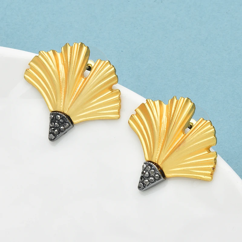 Wuli&baby Beautiful Ginkgo Leaf Stu Earrings For Women Lady Fashion Jewelry Gifts