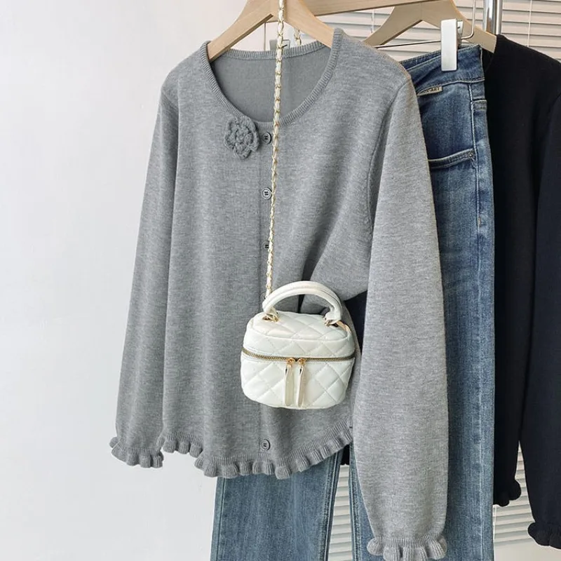 

Loose Three-dimensional Flower Autumn and Winter Sweater Top Women's Design Base Sweater