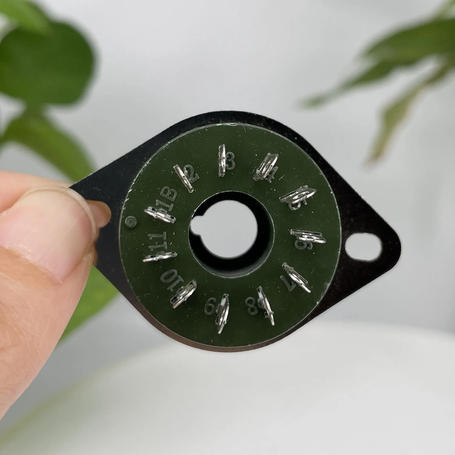 1PC Bakelite 11 Pins Tube Socket GZS11-A Electron Tube Socket Vacuum Tube DIY HIFI Audio Amplifier