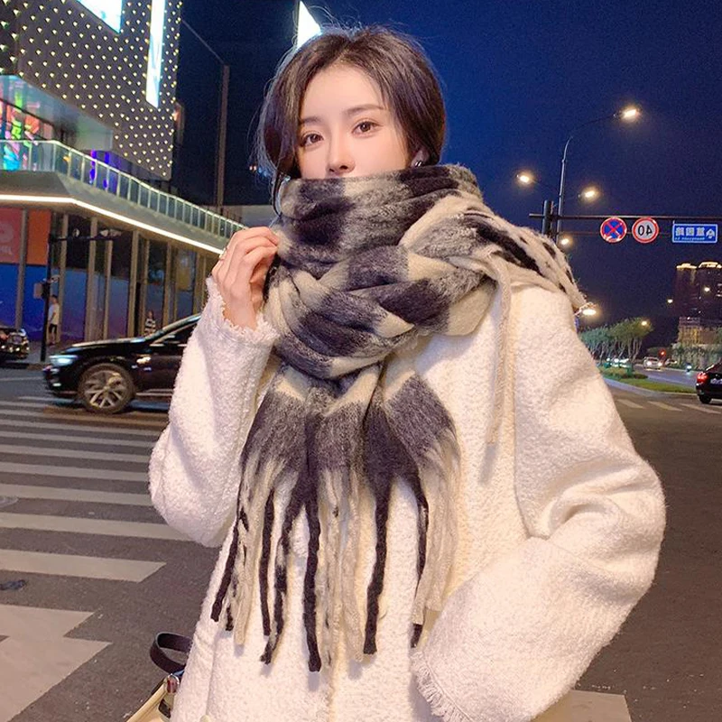 Sciarpa scozzese coreana Donna Inverno Nuovo stile Caldo Scialle versatile Sciarpa collo spessa imitazione cashmere di fascia alta Versione grande
