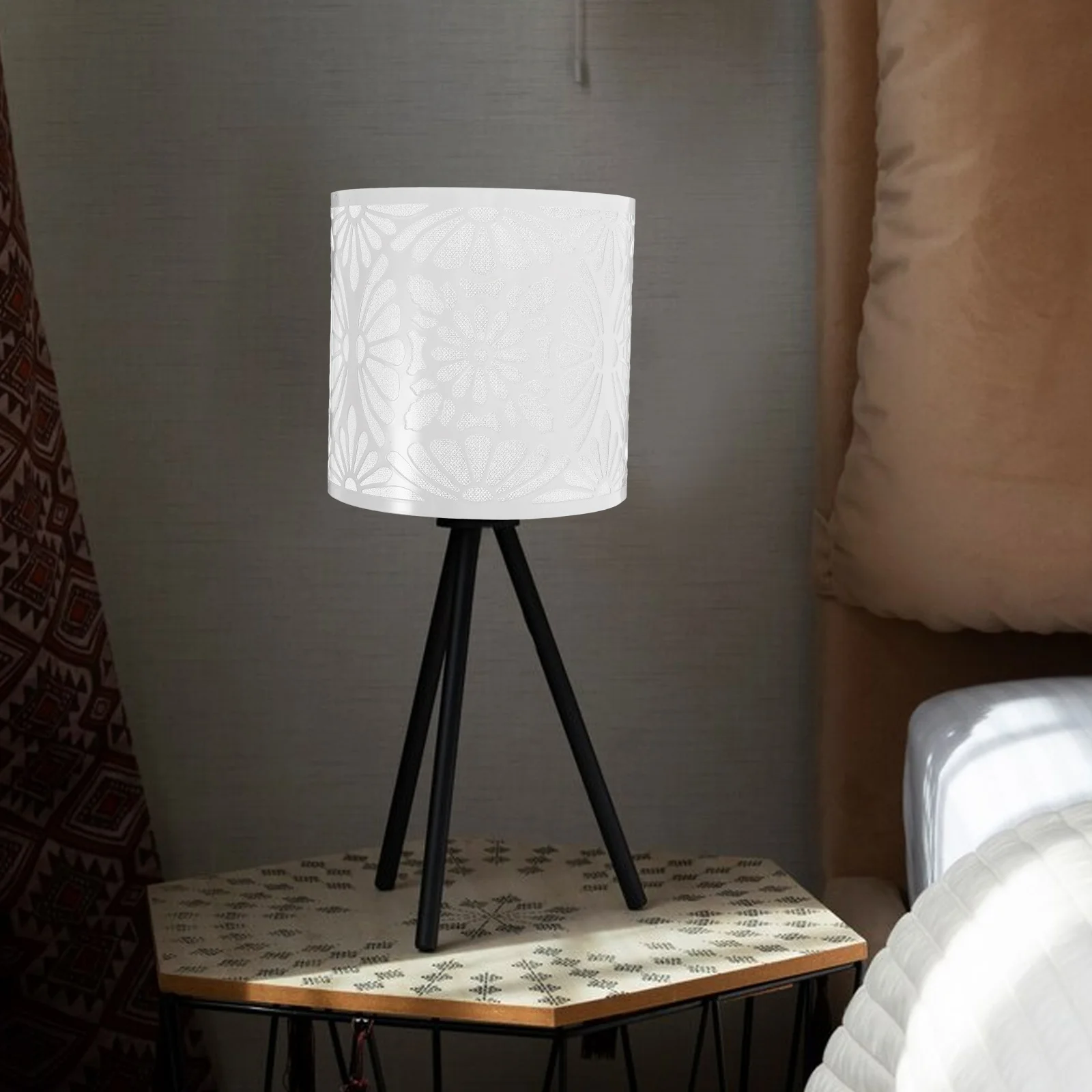 

1pc Iron Lamp Shade Pendant Light Shades Only For Ceiling Lamp Shade Cover Hollow Metal Design Industrial Decor Home Kitchen Bar