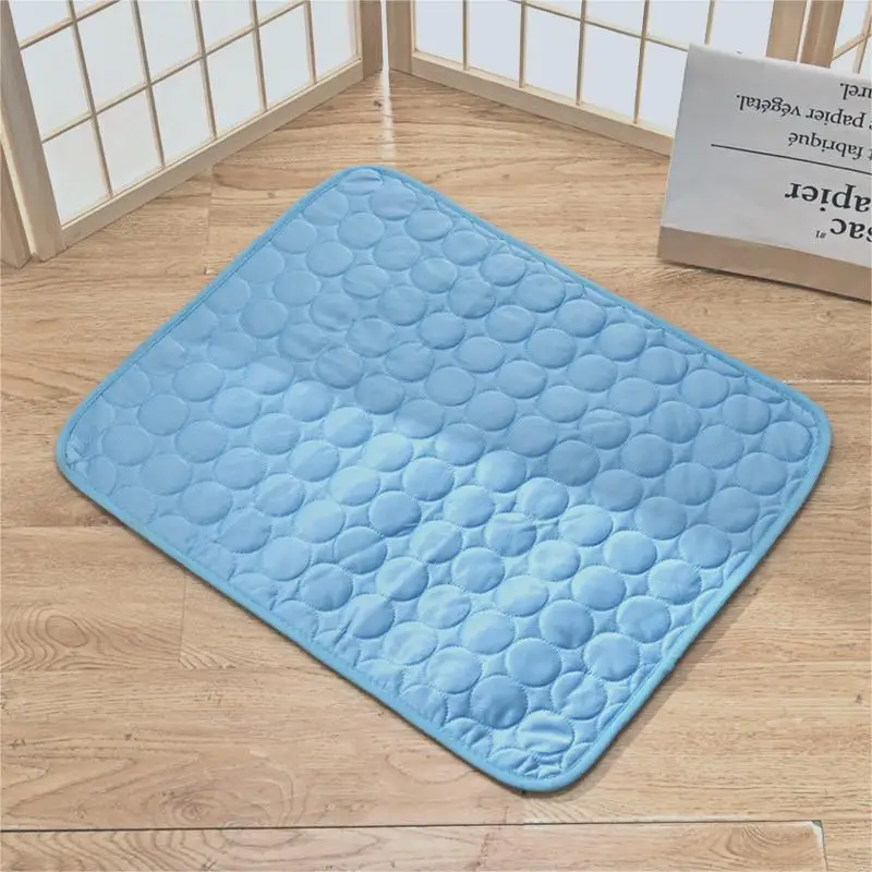 1PC Pet Summer Ice Mats Cat And Dog Ice Mats Breathable Dog Bed Pet Supplies