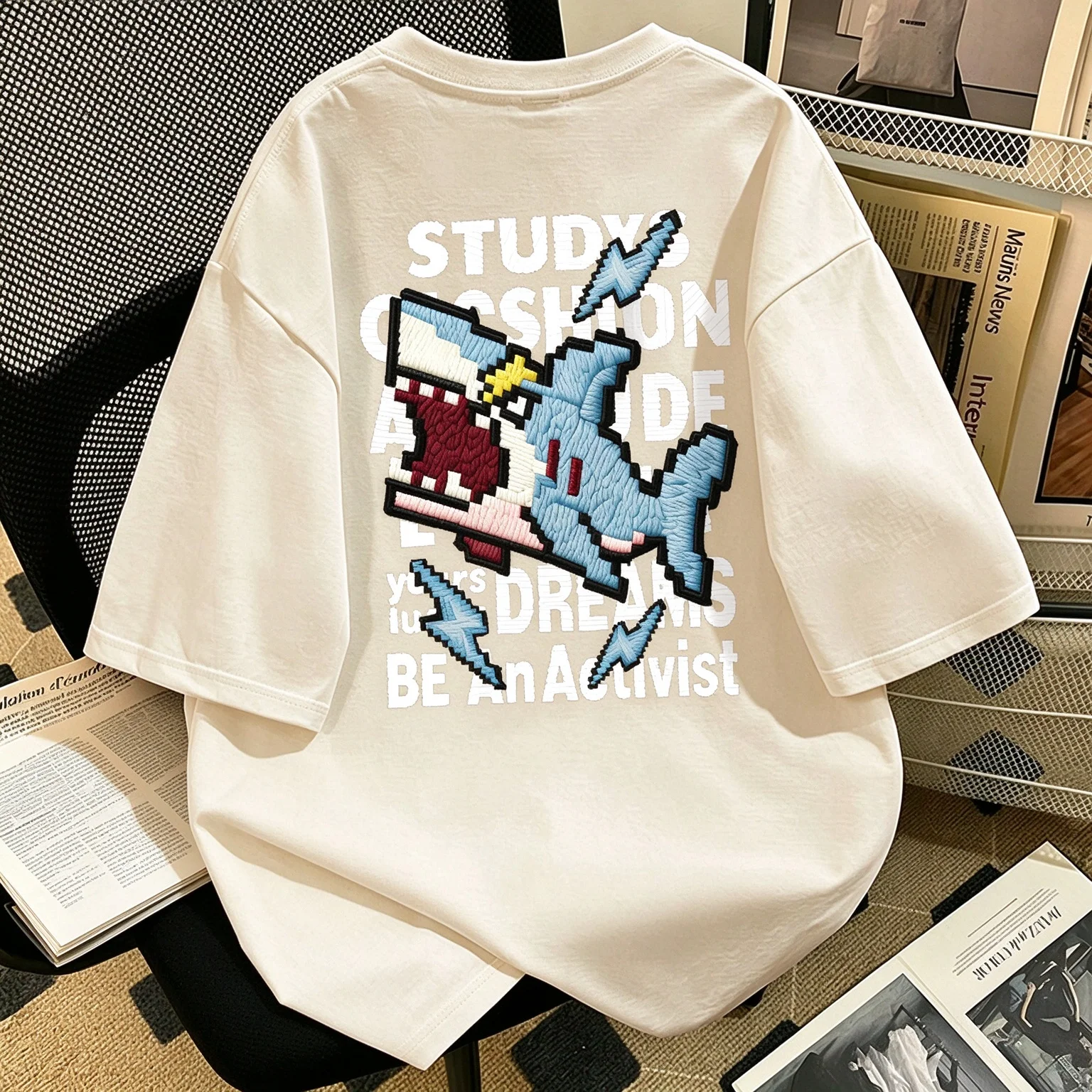 Men Women Cartoon Shark Print Short Sleeve T-Shirt Casual Loose Cotton Tops Harajuku Streetwear Tees White Black Cream