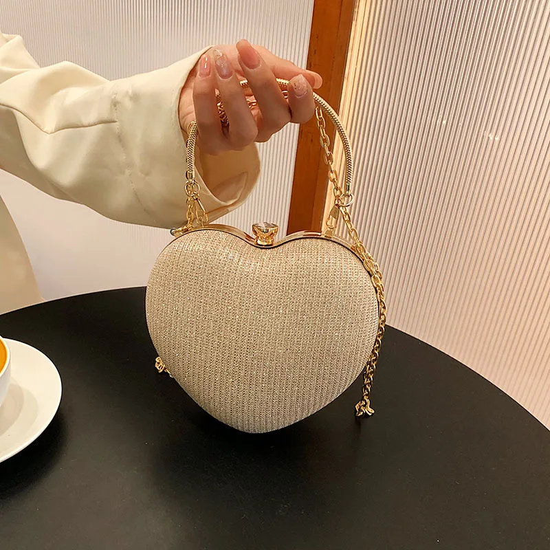 Evening Clutch Bag Women Bag Shiny Handbag Heart Shape Metal Clutches Bag Fashion Chain Shoulder Crossbody Bag Luxury Lady Purse