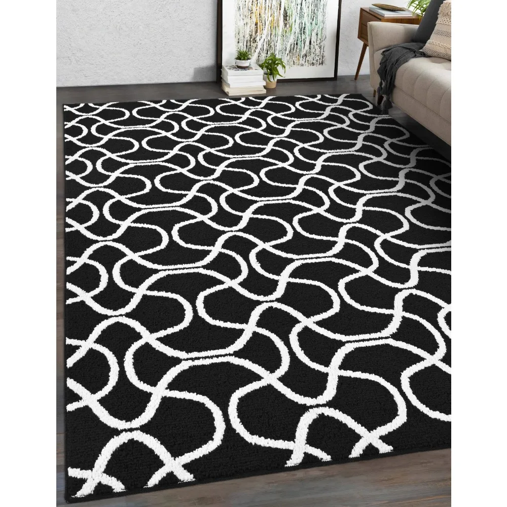 Drizzle Polypropylene Black/White Indoor Area Rug, 5' x 7'