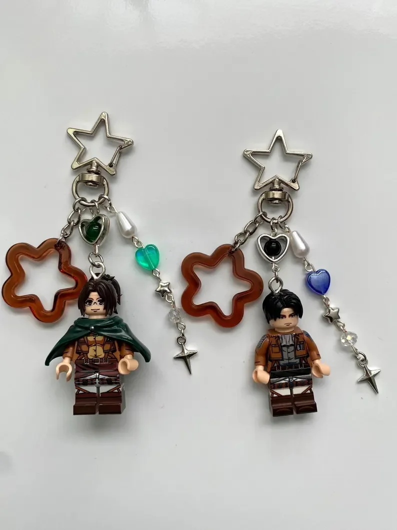 سحر اليدوية مطرز اللبنات أنيمي AOT سلاسل المفاتيح #2