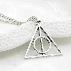 Animated Harries Surrounding Necklace Retro Fashion Triangle Round Deathly Hallows Coaplay Potters Sweater Chain Pendant