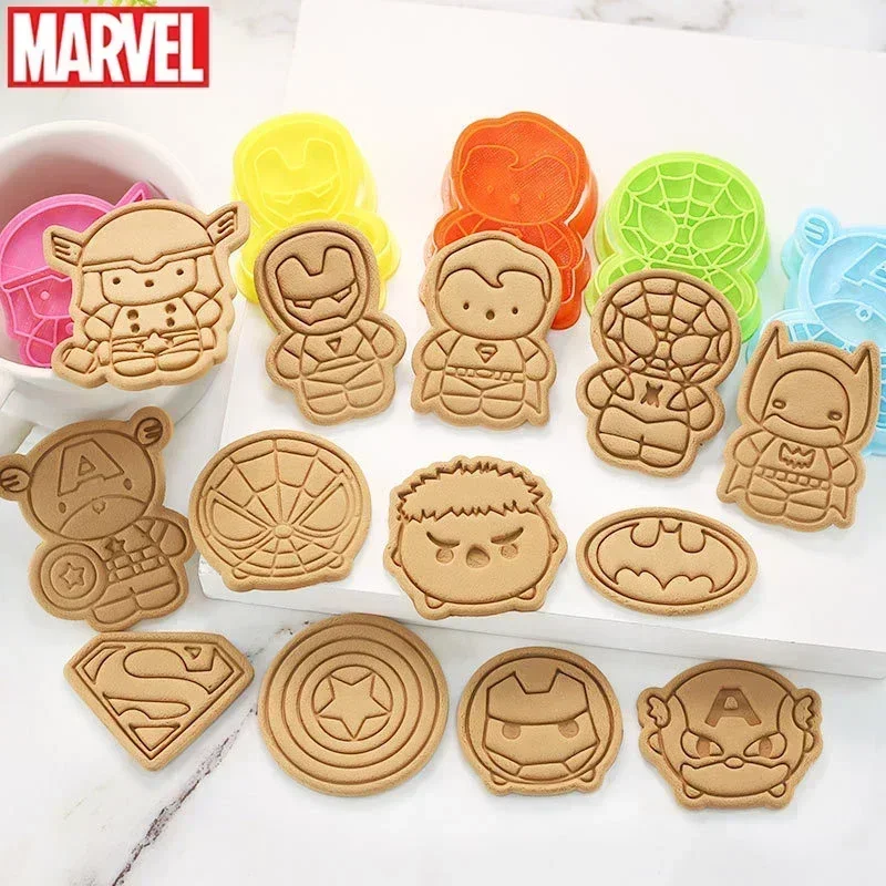 8pcs/set Cookie Cutter Q Version Spidermans Hulk Ironmans Captain America DIY 3D Cartoon Biscuit Molds Baking Tools