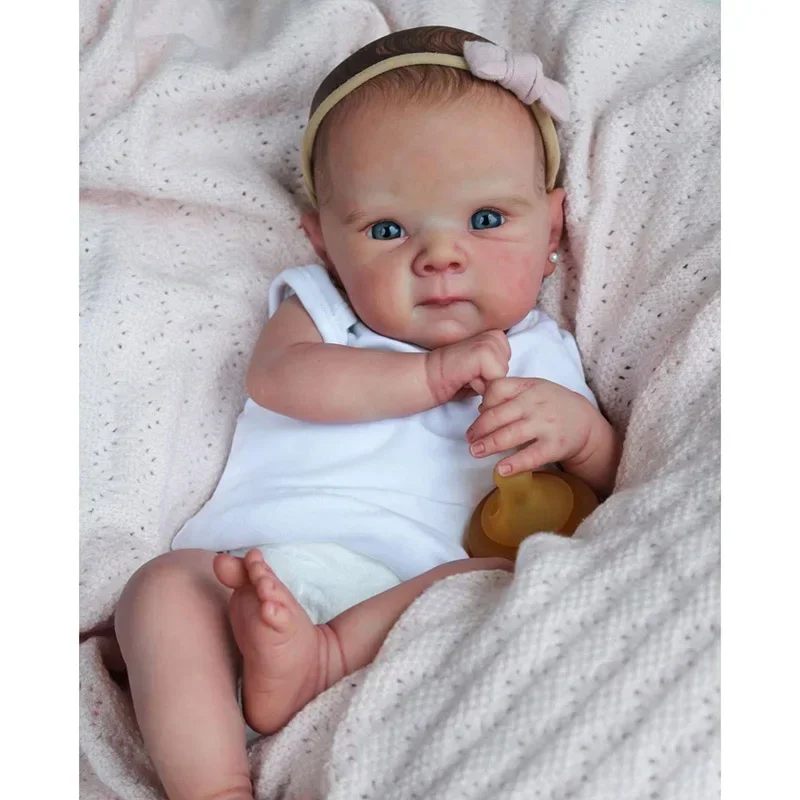 45cm  Newborn Baby Doll Bettie Lifelike Soft Touch Cuddly Baby Multiple Layers Painting 3D Skin with Visible Veins