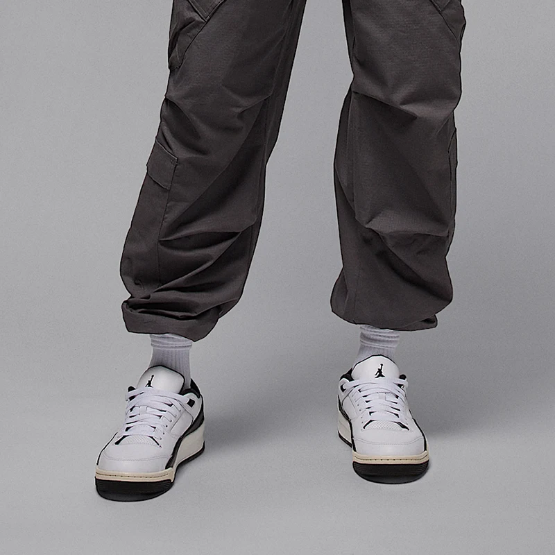 

Nike genuine JORDAN Unisex Sports Leather Classic Breathable Sneakers HF3255-112