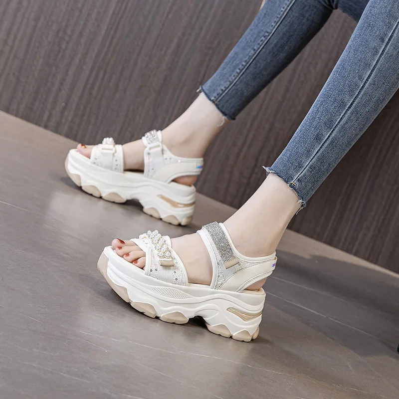 Sandales en cristal et diamant pour femmes, talon épais de 7 cm, ultra légères, antidérapantes, chaussures de sport d'extérieur, pantoufles à plateforme épaisse, confortables, pour la plage