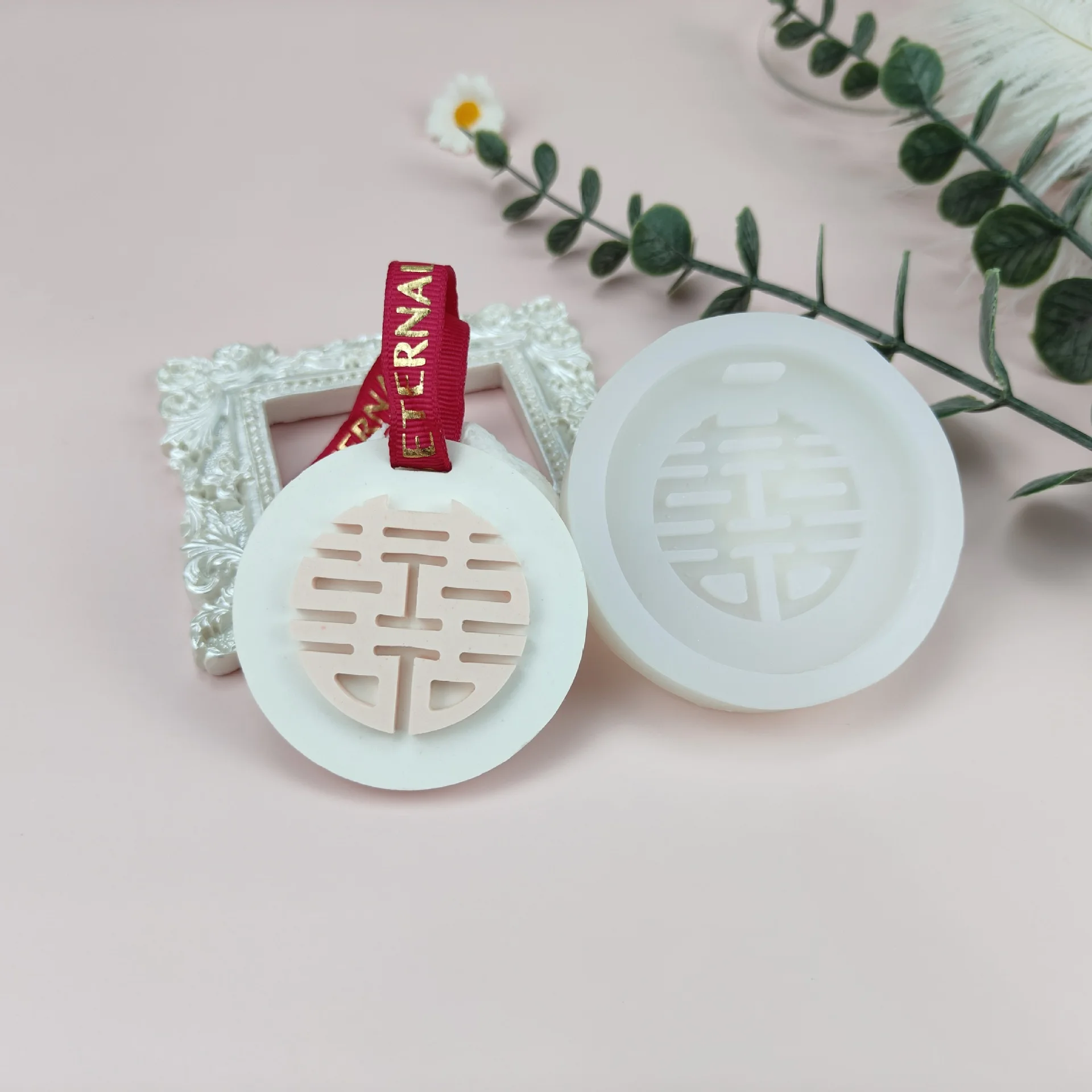 

Chinese Characters Silicone Mold Fondant Mould DIY Cake Decorating Tools Cupcake Topper Candy Clay Chocolate Sugarcraft Moulds