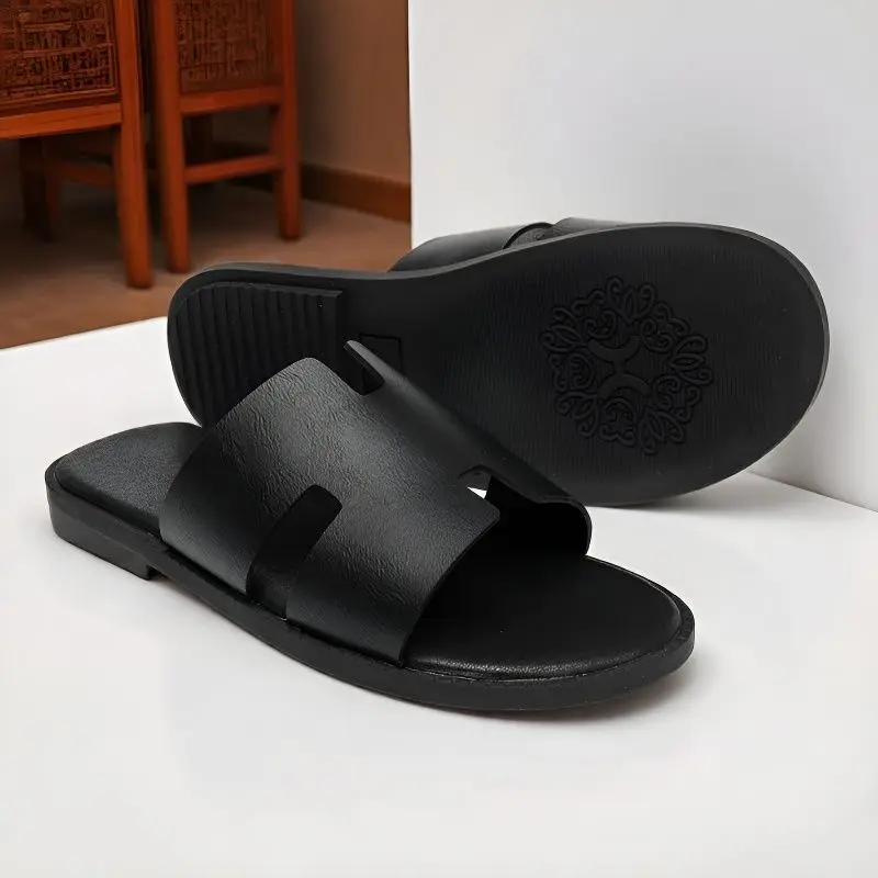 Neue Herren-Alltagsschuhe, Badezimmer- und Outdoor-Freizeitsandalen, rutschfest und verschleißfest, leichte, coole Herren-Slipper. – Detail 1