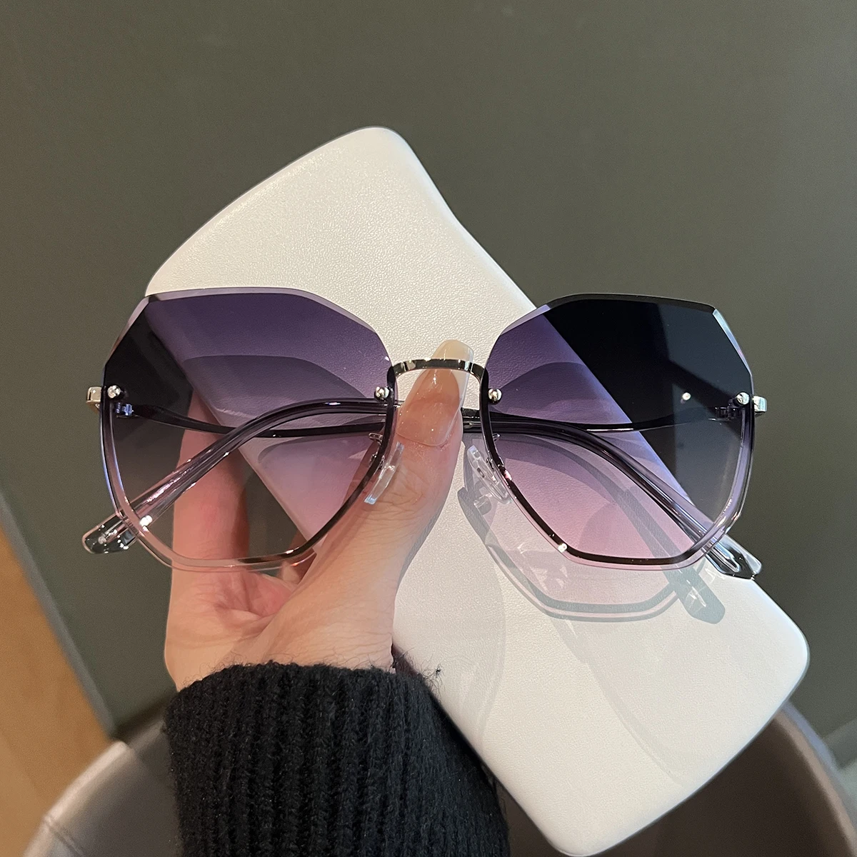 

UV Protection High-grade Polarized Rimless Sunglasses Summer Oversized Polarized Polygon Sun Glasses Outdoor Sports MJ0530
