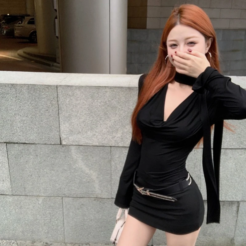 2025 Autumn New Hot Girl Dress Female Design Niche Sister Style Long Sleeve Black Hip Skirt