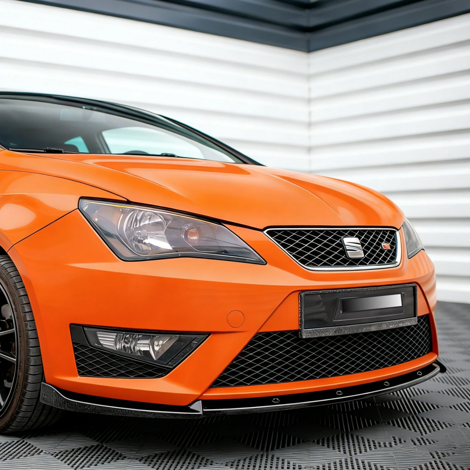 

Комплект из 3-х сплиттеров переднего бампера Maxton Style для Seat Ibiza Mk4 Facelift FR SC 2012-2017, тюнинг-бодикит