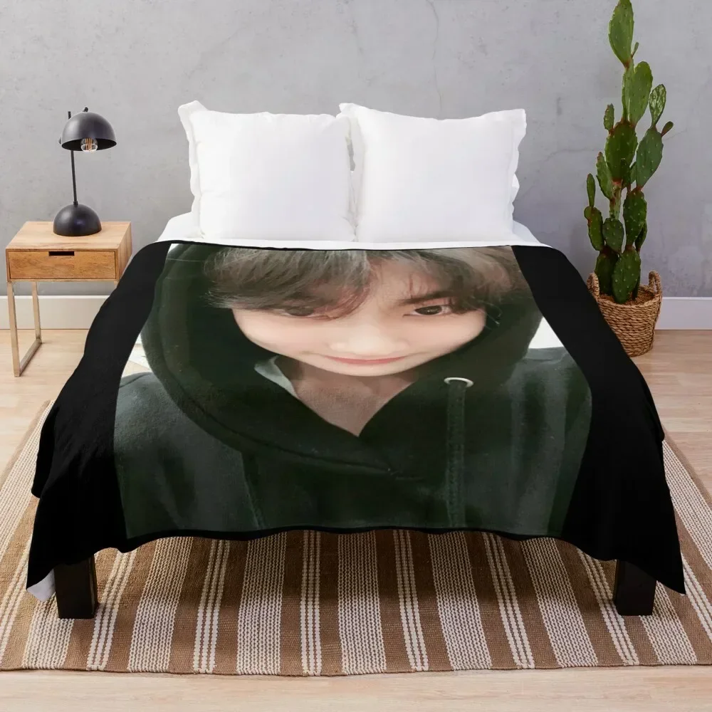 Jungwon Throw Blanket blankets ands Blankets Sofas Of Decoration Bed Blankets