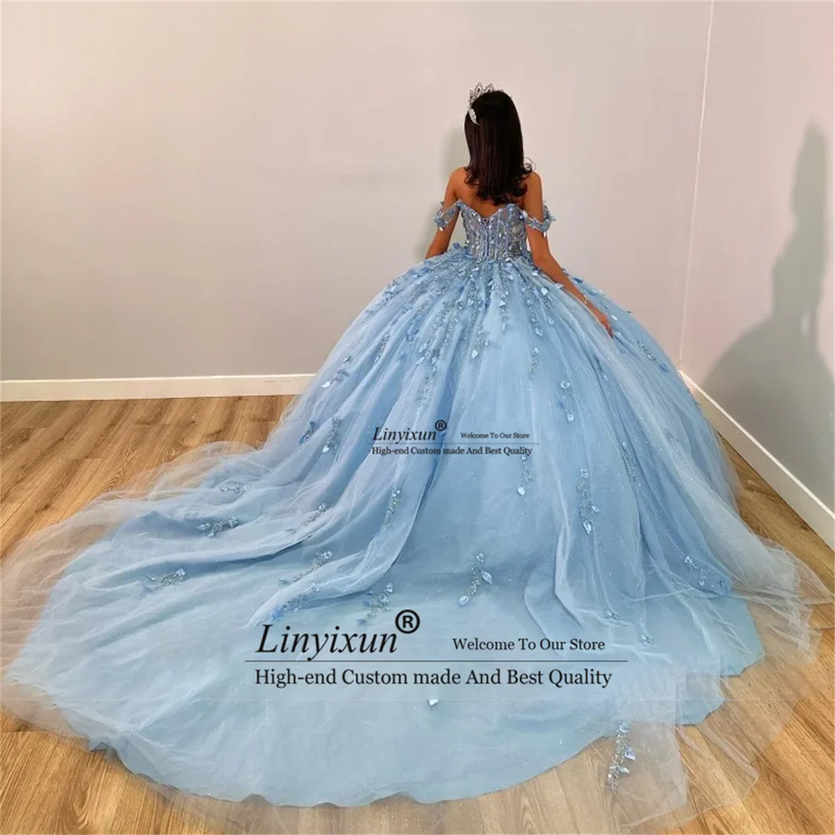 Luxury Design Sky Blue Princess Quinceanera abiti Off spalla Sparkly Flower Appliques Beads Gown Sweet 16 abiti Vestido