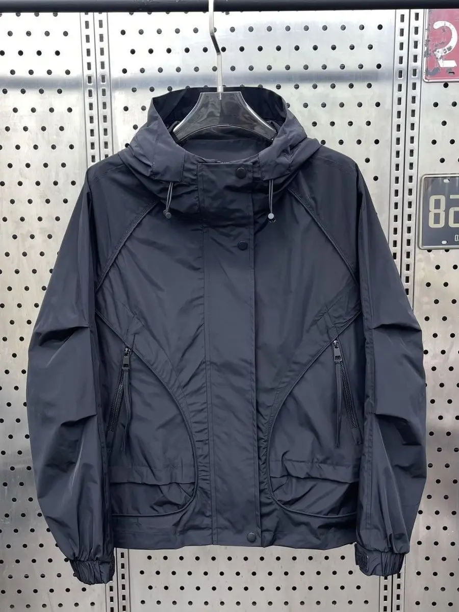 

Loose Fit Men's Hooded Jacket Casual Workwear Style Windproof Polyester Zipper Closure Color Versatile Outerwear for Co...