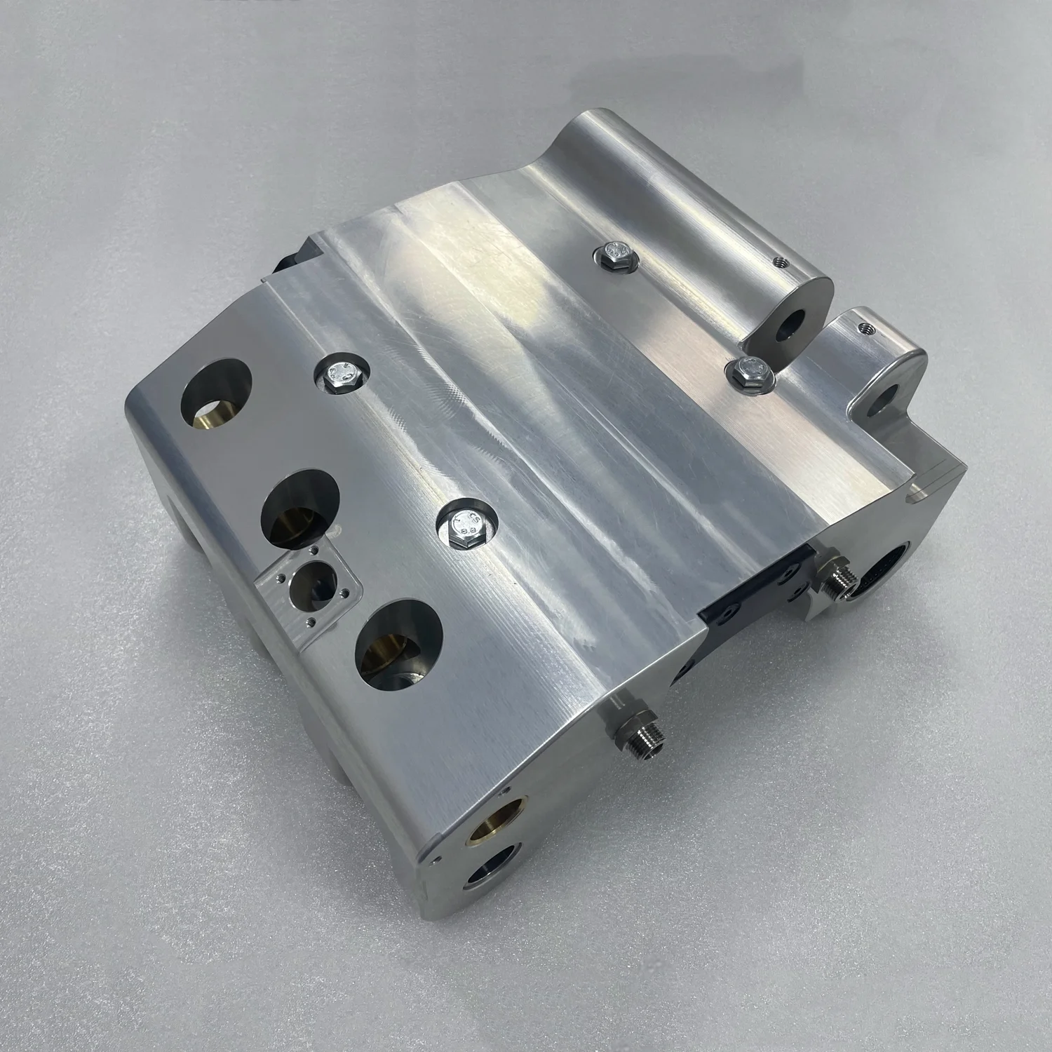 Customizable & Precision Fit Mold Holder for SMI Blow Molding Machines