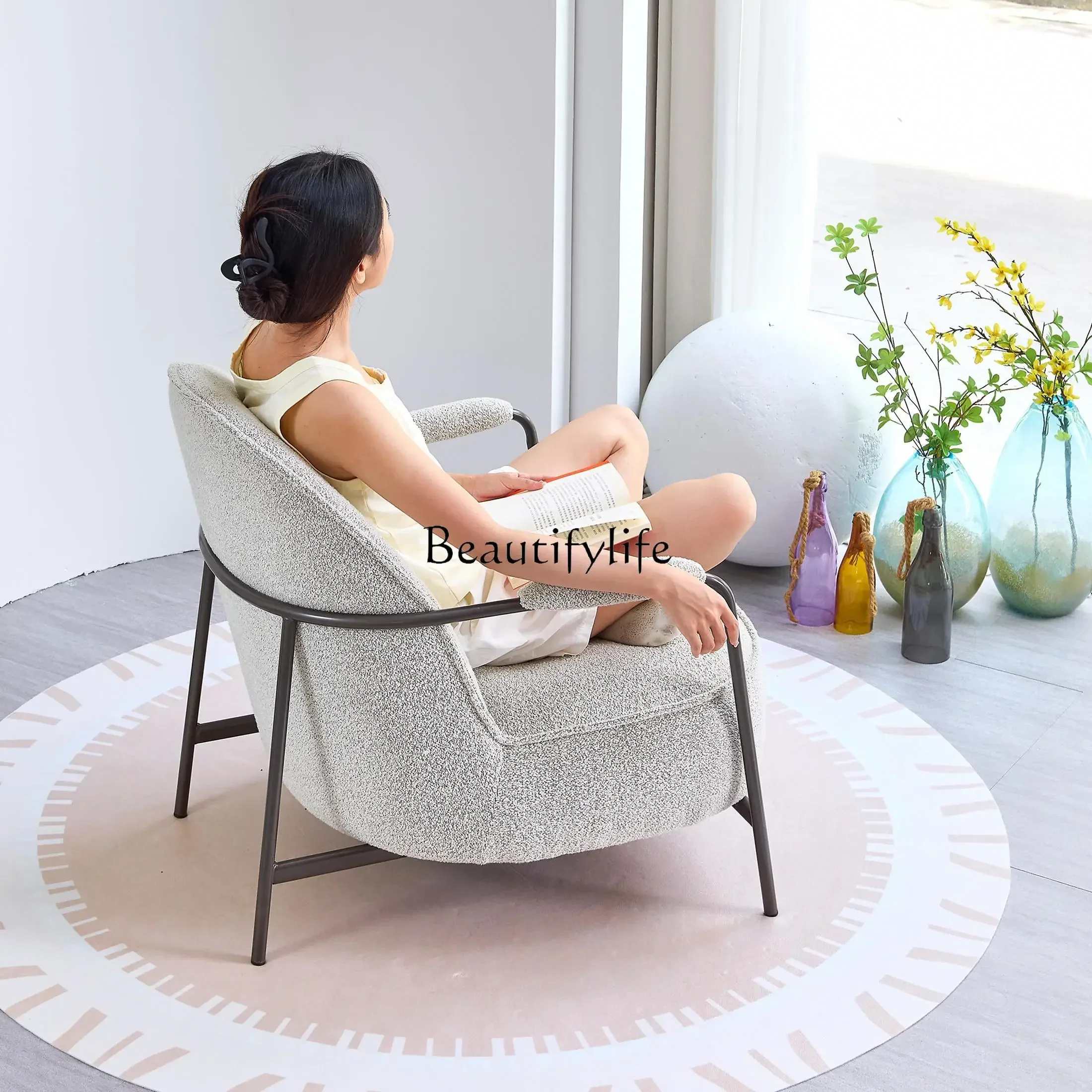 Single leisure living room single chair cotton and linen sofa lying down skin-friendly and smooth armchair