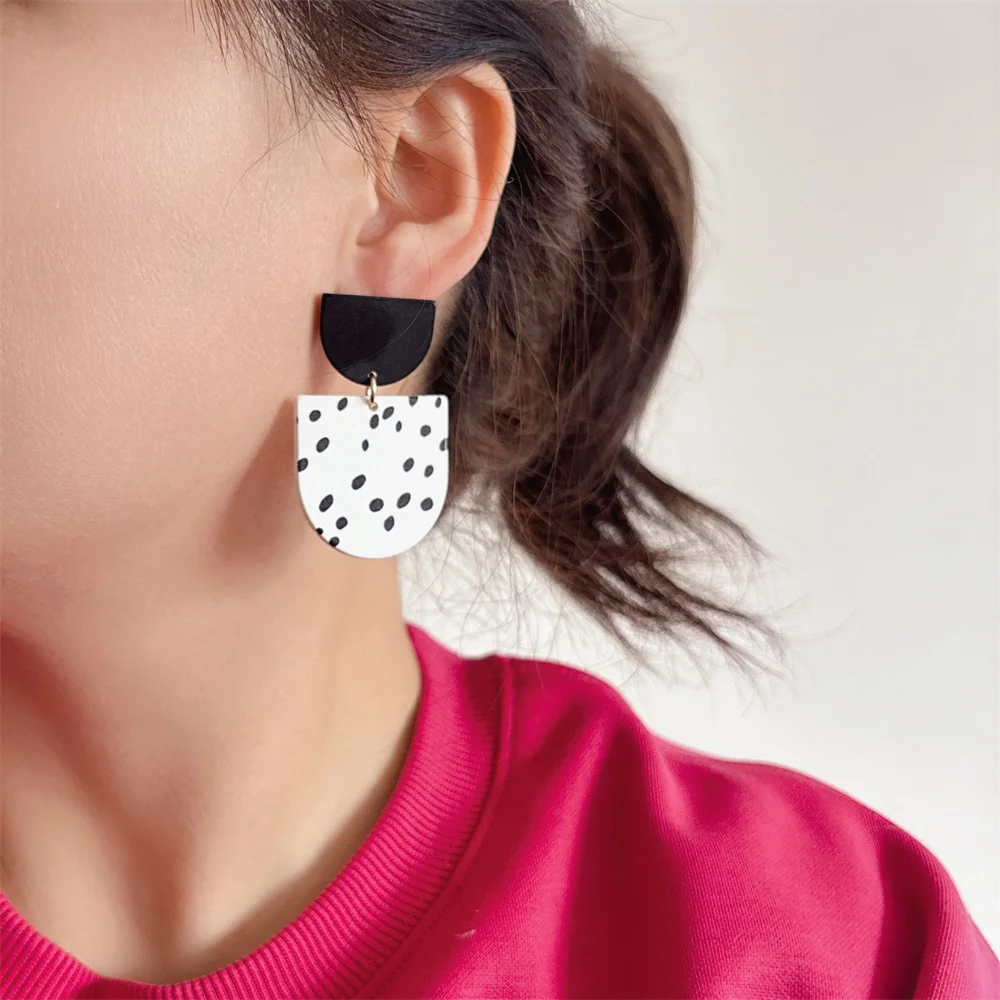 Trendy Half Black Spot White Plate Drop Earrings For Women Girl Bohemia Casual Lovely Jewelry Accessory