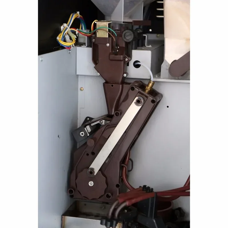 Commerciële Professionele Muntautomaat Automatische Hete Melk Latte Cappuccino Koffie Espresso Koffie Automaat Prijs