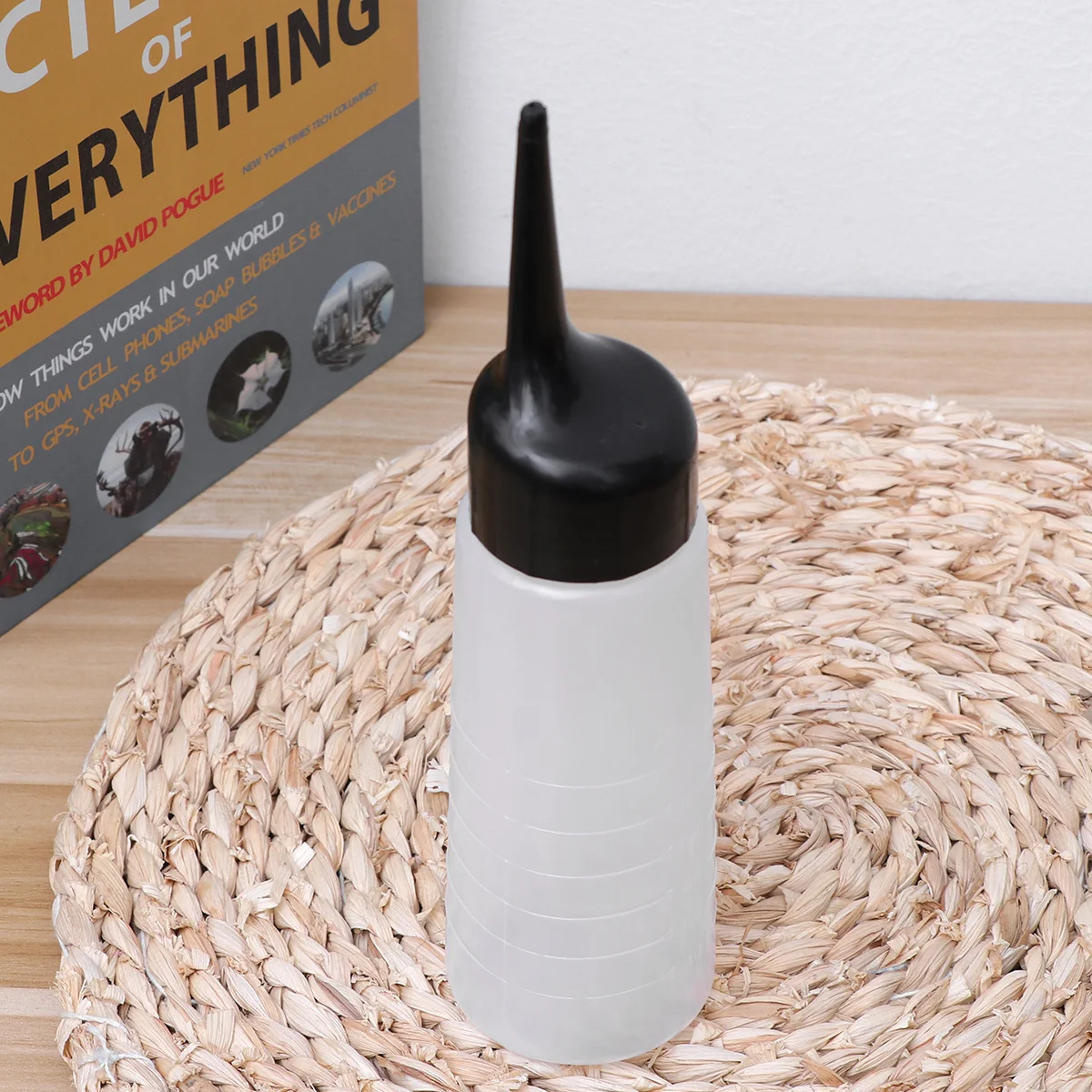 

Hair Dye 15X5X4Cm Black Slant Tip With Scale Clear Squeeze For Shampoo Color Treatment Empty Applicator Slant Tip Bottle