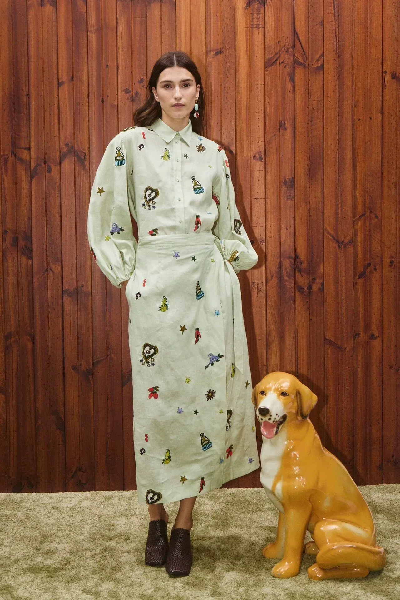 

Женская однобортная блузка с вышитым узором, рубашка из 100% льна с длинными рукавами + длинная юбка с запахом на шнуровке