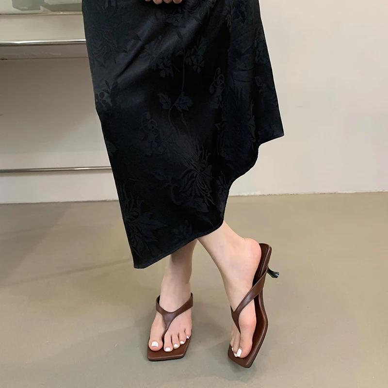 

Fashion Square Clip Toe Slippers Women Summer Low Kitten Heels Sandals Flip Flops Elegant Slip On Mules Slides Ladies Shoes