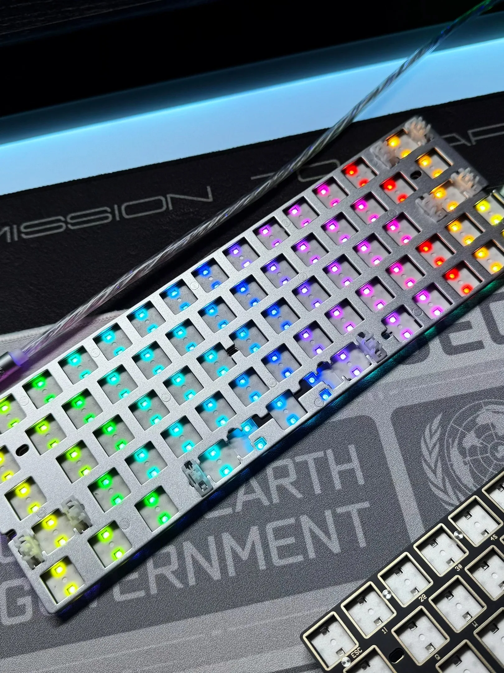 Novo Teclado Gamer Everglide SU66 com Fio, Switches Magnéticos