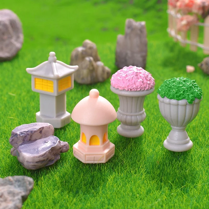 

Creative cartoon simulation architectural ornament rockery tower lamp flower bed decoration mini home decoration small ornament