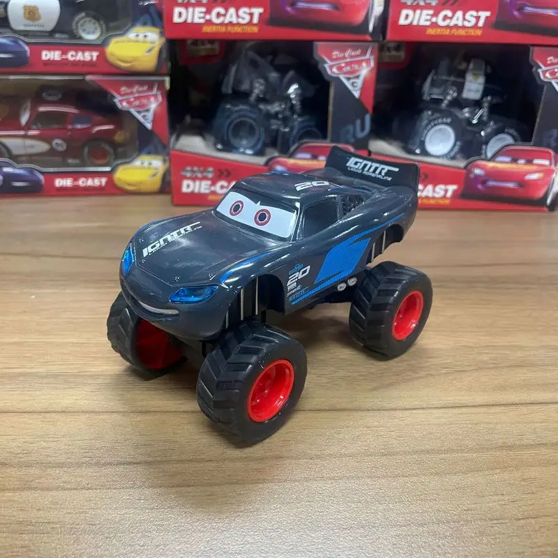 Lightning Mcqueen 디즈니 모델 자동차 3 다이캐스트 관성 잭슨 스톰 풀백 휠 피규어 오프로드 하이 레그 차량 장난감 선물