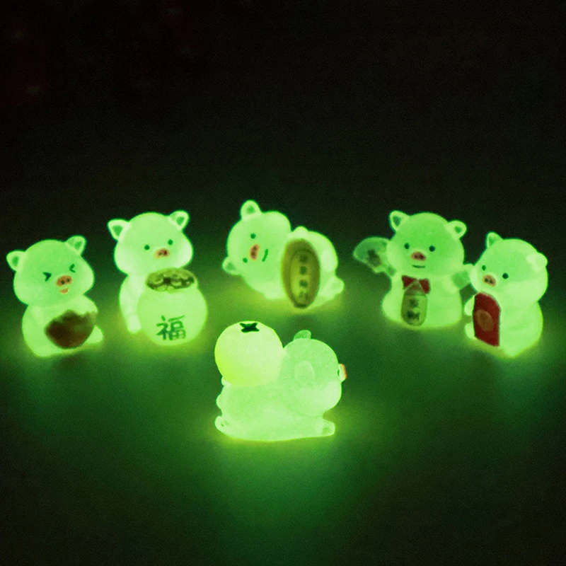 Luminous Pink Pig Doll Ornament Glow Pendant Resin Micro Garden Landscape DIY Car Ornaments Decorations Toys