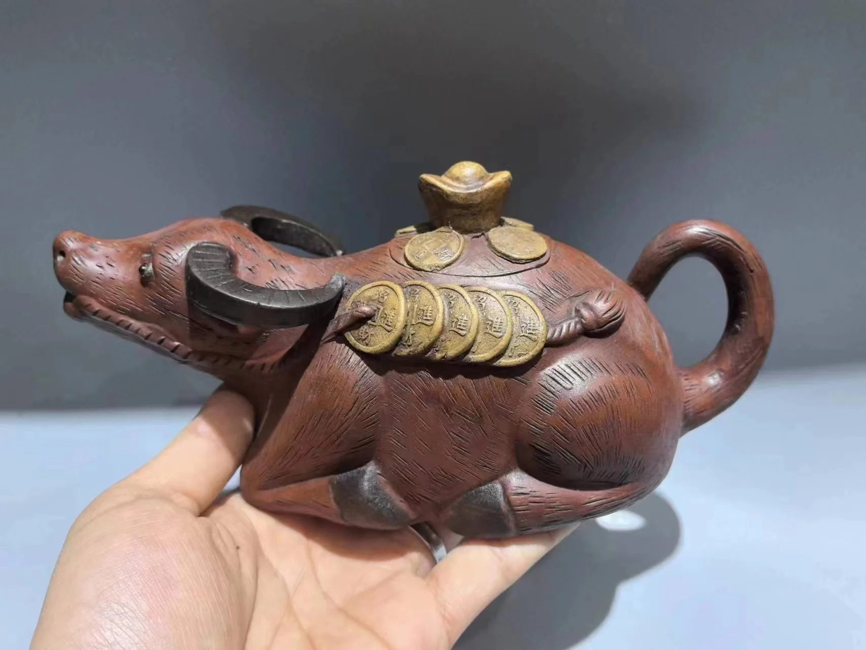 Old Chinese Handcraft Enameled  YiXing Zi Sha Clay  (purple stoneware) Teapot ,cow send to money,with mark,Free shipping