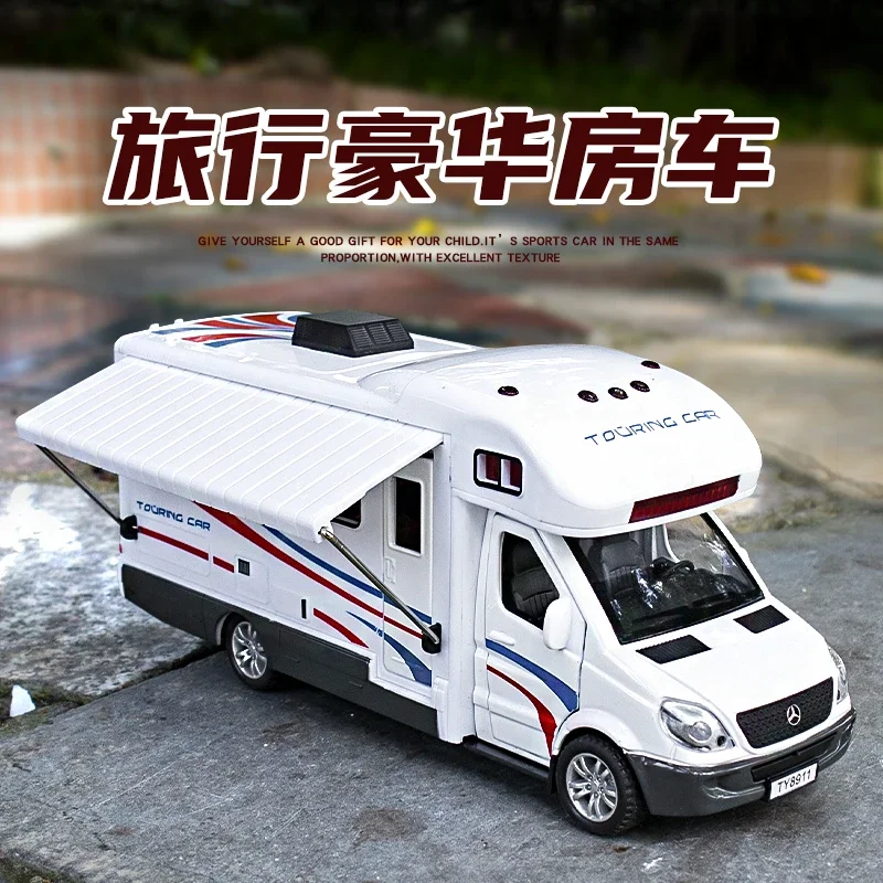 

1:30 Diecast Luxury RV Recreational Vehicle Car Model Metal Camper Van Motorhome Touring Car Model Sound and Light Kids Toy Gift