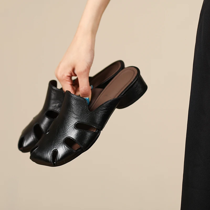 

2026 Outside Summer Women Mules Genuine Leather Women Shoes Cover Toe Chunky Heel Slippers Square Toe Hollow-out Modern Slippers