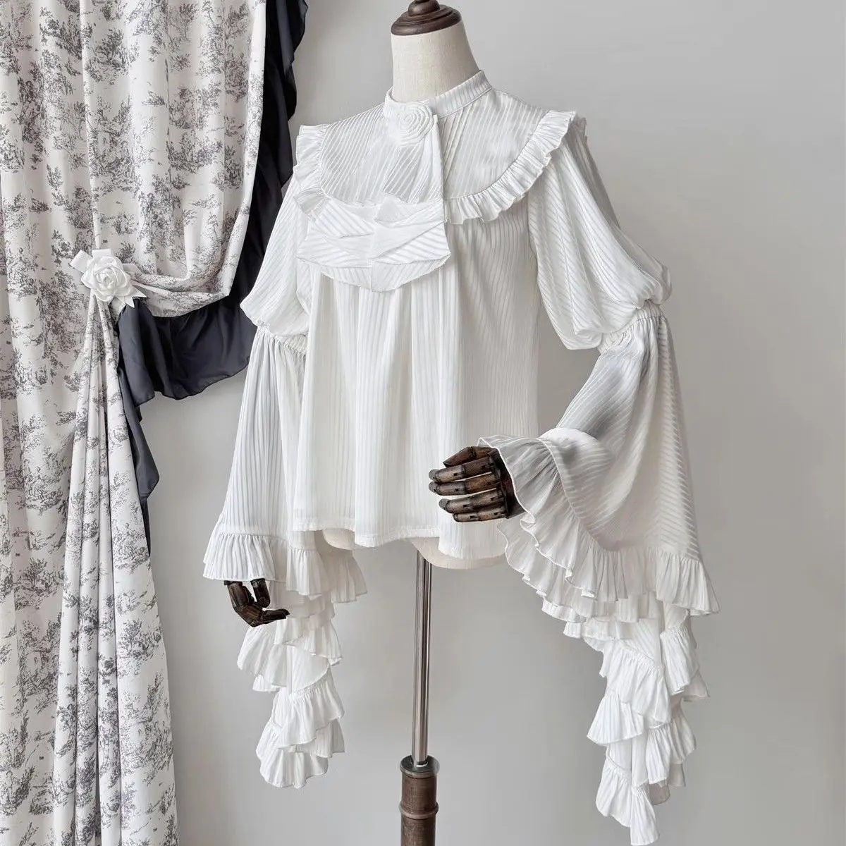 

Lolita American Streetwear Punk Harajuku Gothic Vintage Sweet Casual Japanese Kawaii White Shirts & Blouses Рубашка Tops