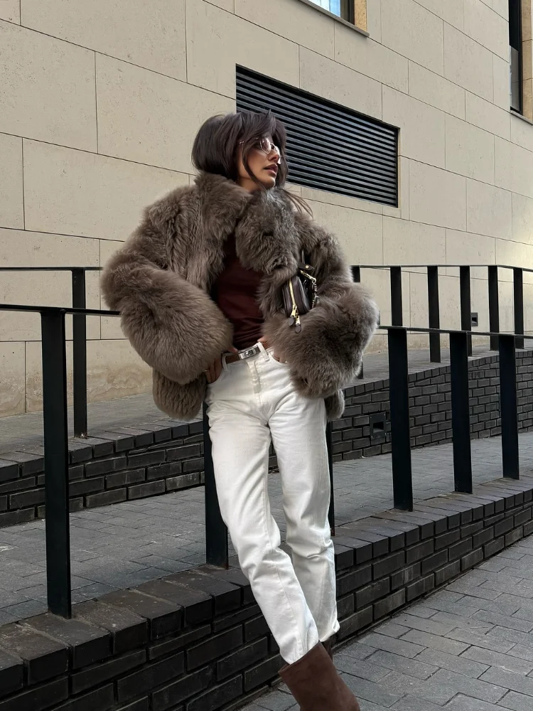 Рисунок 6 - Женское шикарное свободное меховое