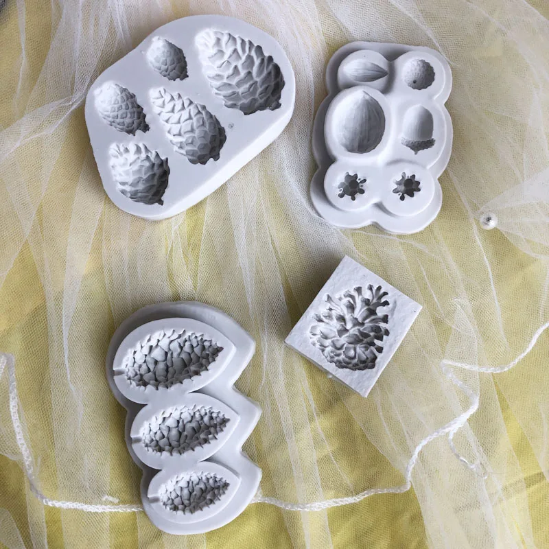 3D Christmas Pine Cones Shape Silicone Fondant Candy Chocolate Molds Biscuits Mould DIY Cake Decoration Baking Tools