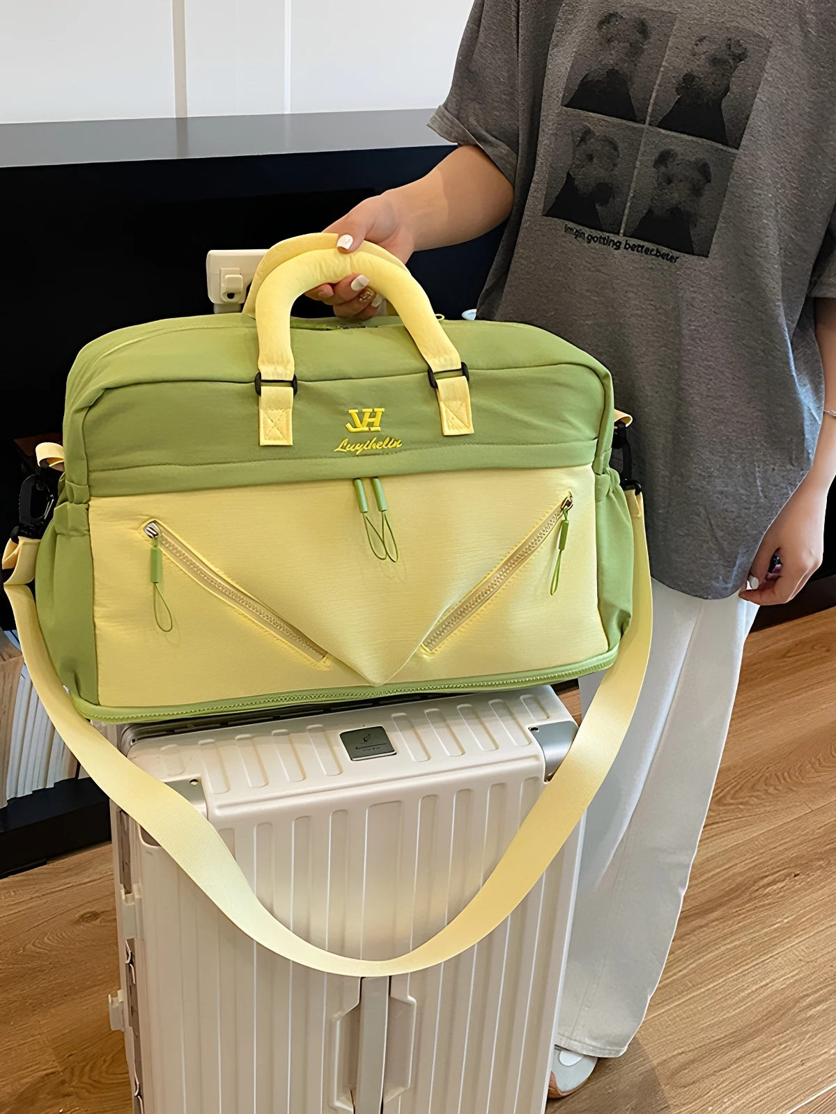 lightweight-large-capacity-travel-bag-2026-new-model-fitness-dry-wet-separation-storage-maternity-luggage-bag-with-pull-rod