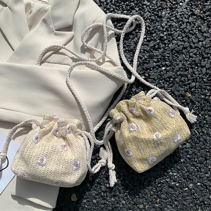 Fashion Small Shoulder Bags  Women Drawstring Straw Beach Bags Flower Embroidery Bags Ladies Lace Crossbody Handbags for Travel image 3