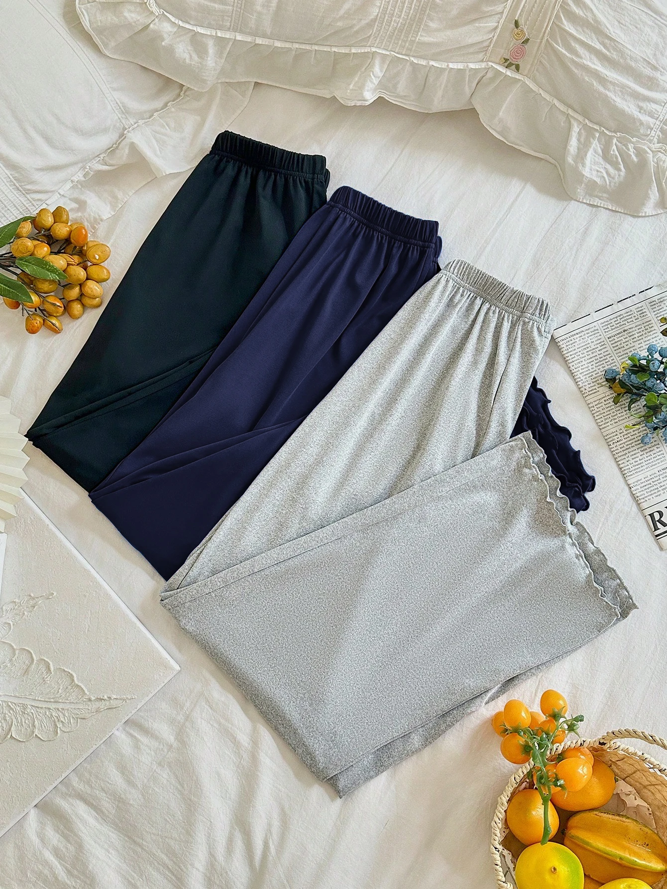 Pantaloni arricciati larghi a gamba larga a vita alta alla moda e versatili e set di tre pezzi di pantaloni da donna