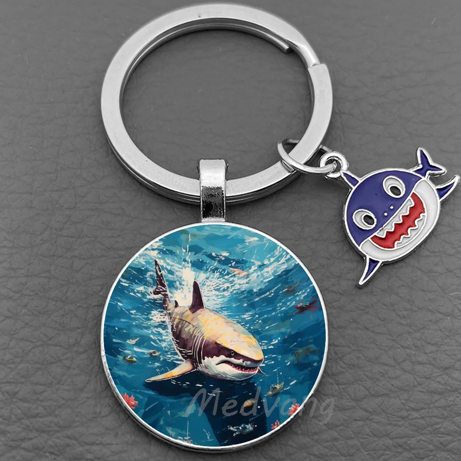 Shark Charm Glass Keychain Unique Ocean Theme Whale Keyring Accessories Colorful Shark Used for Bag Car Keyring Jewelry Gifts