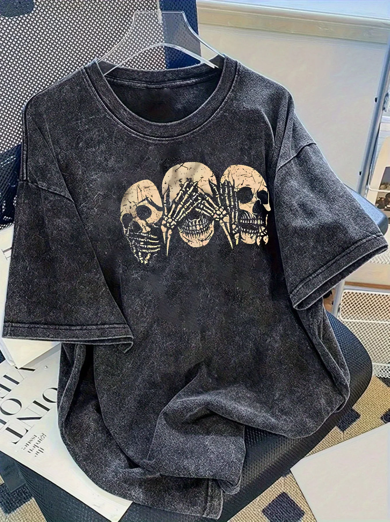 A Men's and Women's Trend Pattern Printed Washed Cotton T-shirt - 230g Thick Cotton, Retro Street Style Round Neck Short Sleeves, Machine Washable, Casual Wear in Spring and Summer, A Loose Version of Women's T-shirt with Personality