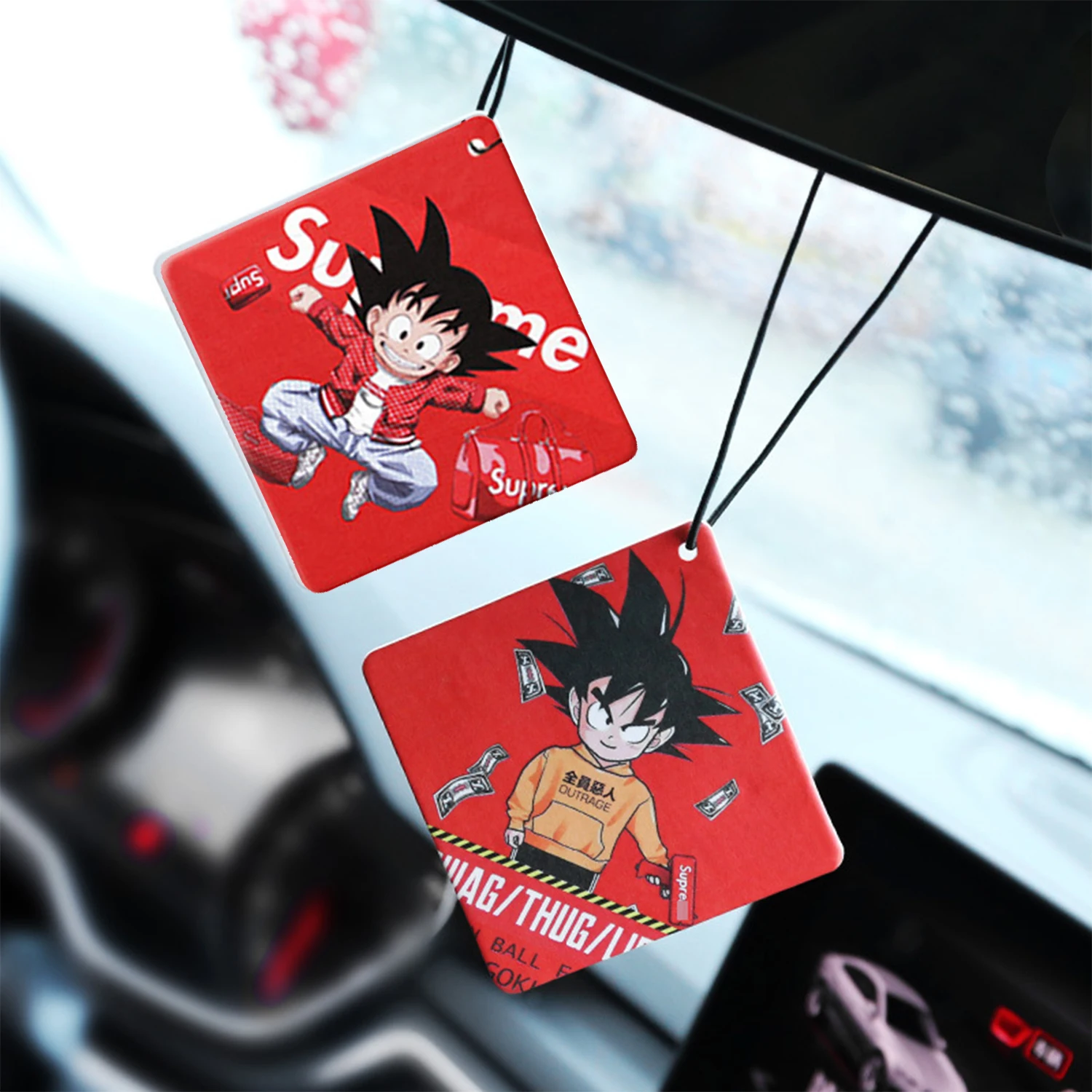 Colgante de coche de Dragon Ball Z, adorno fragante de Goku, tarjeta de agua de aromaterapia, decoración de coche Kawaii, figura de Anime, regalos