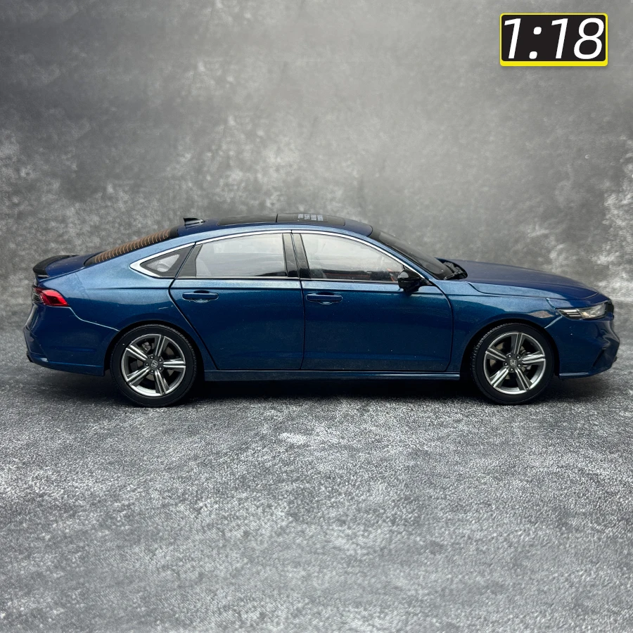 OEM 1/18 2023 Honda INSPIRE e:PHEV mid-term revamp Flagship Sedan Metal car model Holiday gift collection