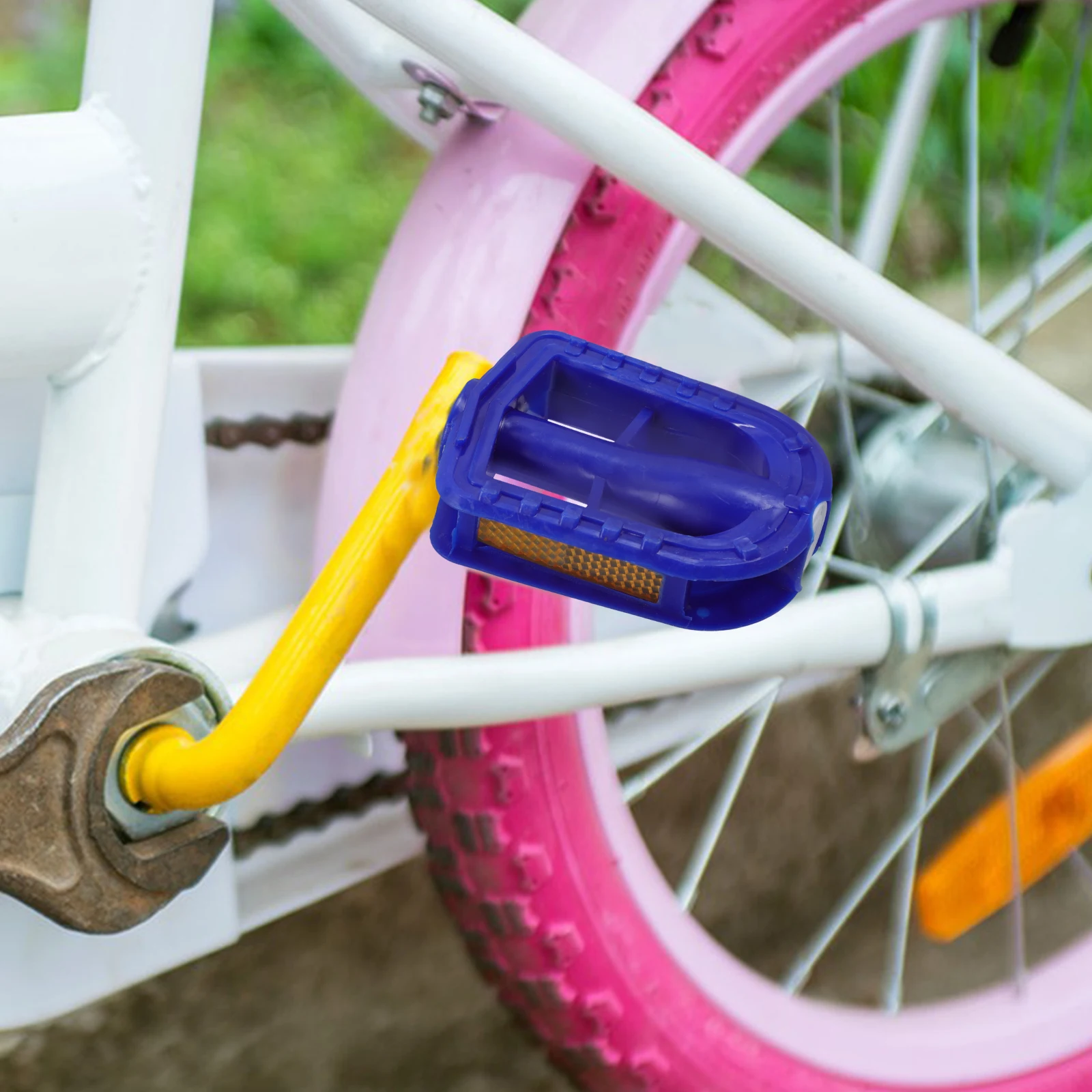 

1 Pair Anti-Slip Bike Pedals Rubber Safety Kids Cycling Pedals Non-Slip Design Mountain Road Bicycle Accessories Blue