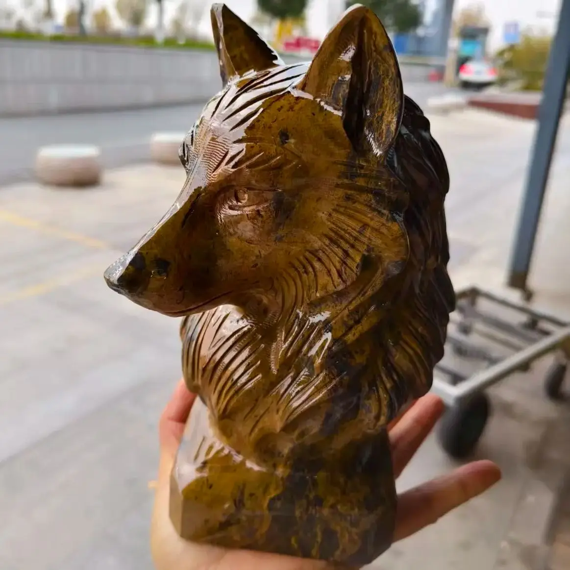 Natural Gold Thread Stone Wolf Head, Quartz Crystal Ore, Polished Wolf, Mineral, Healing
