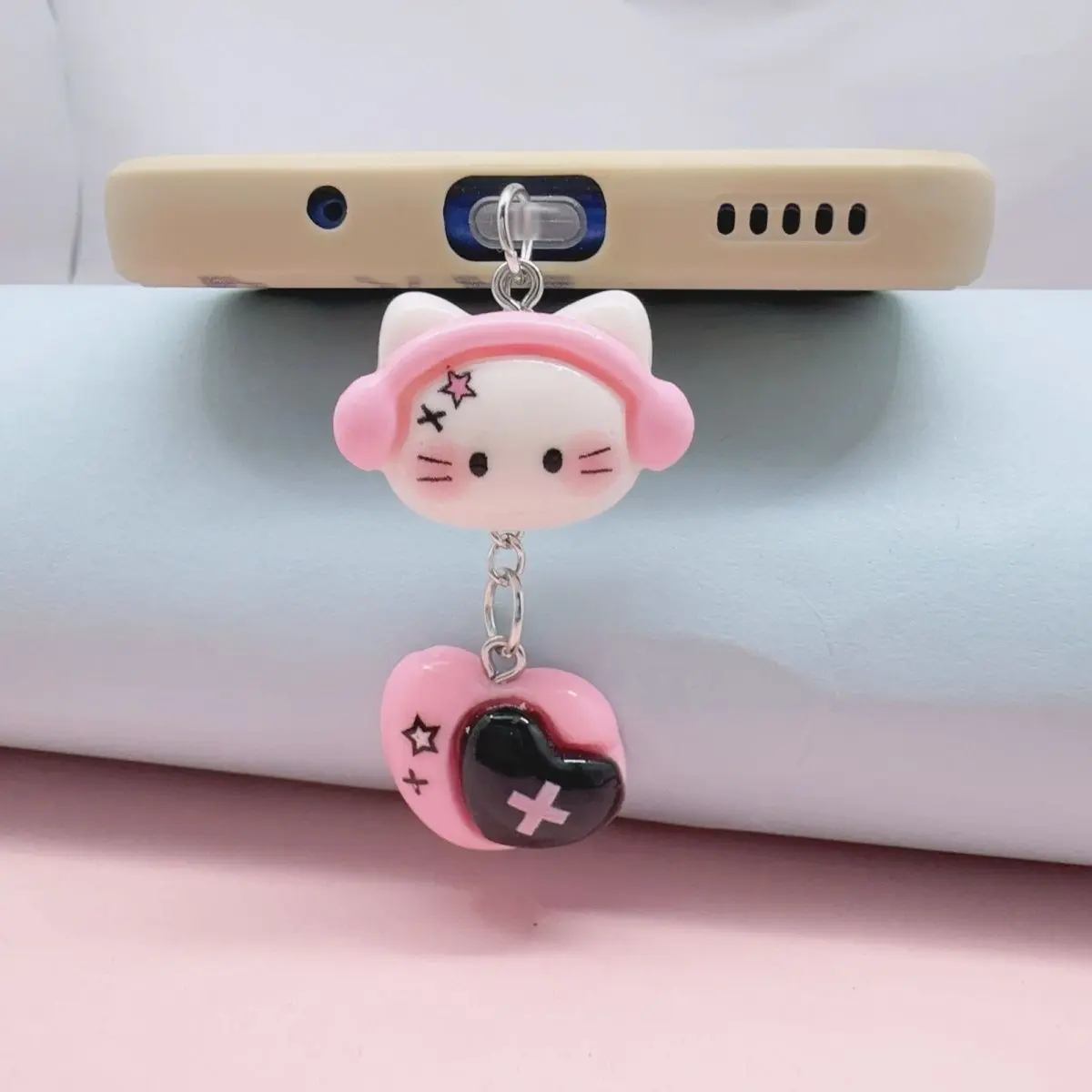 Kawaii Sanrio HelloKitty Dust Plug Anime Cartoon Student Accessory Universal Dust Plug IPhone Type-c Pendant Jewelry Girl Gift